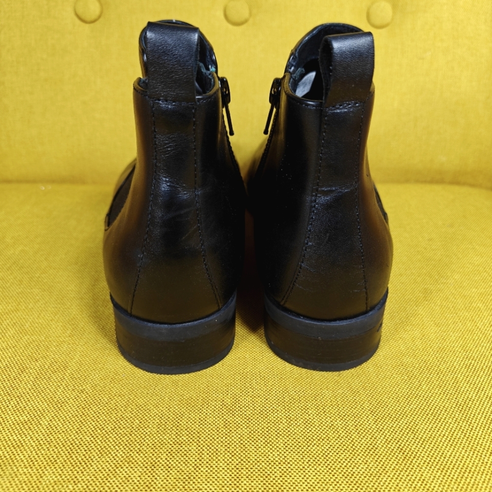 VIONIC Nadelle Chelsea Ankle Black Leather Comfort Booties Women's Shoe Size 7.5 - Picture 9 of 11